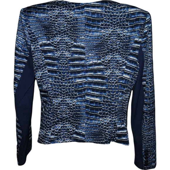 BCBGMAXAZARIA Fitted Snakeskin Printed Jordyn Blazer - Picture 4 of 6